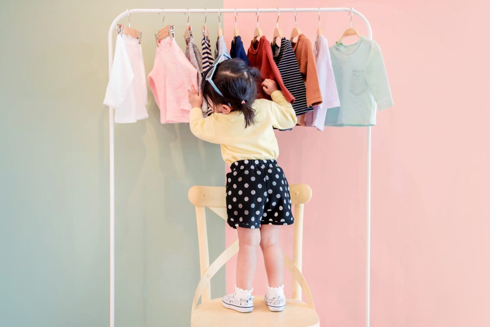 Bay clothes.